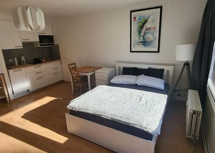 Gemuetliche Am Stadtrand Von Bonn In *